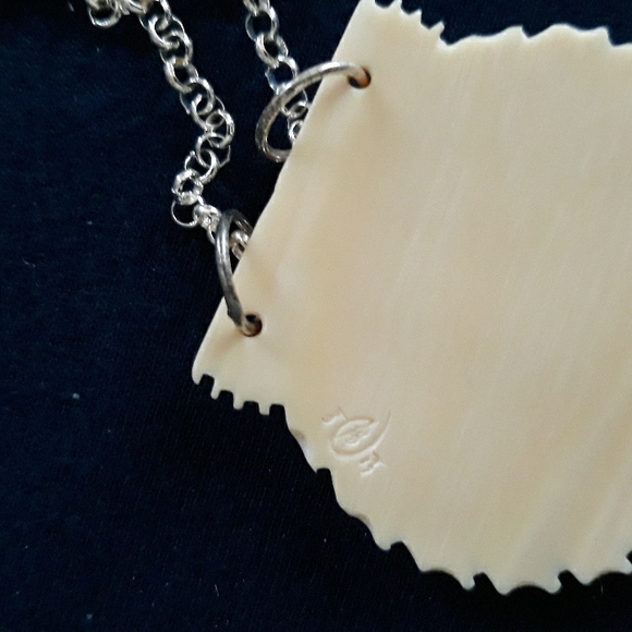 scallop shell necklace - Picture 6 of 6